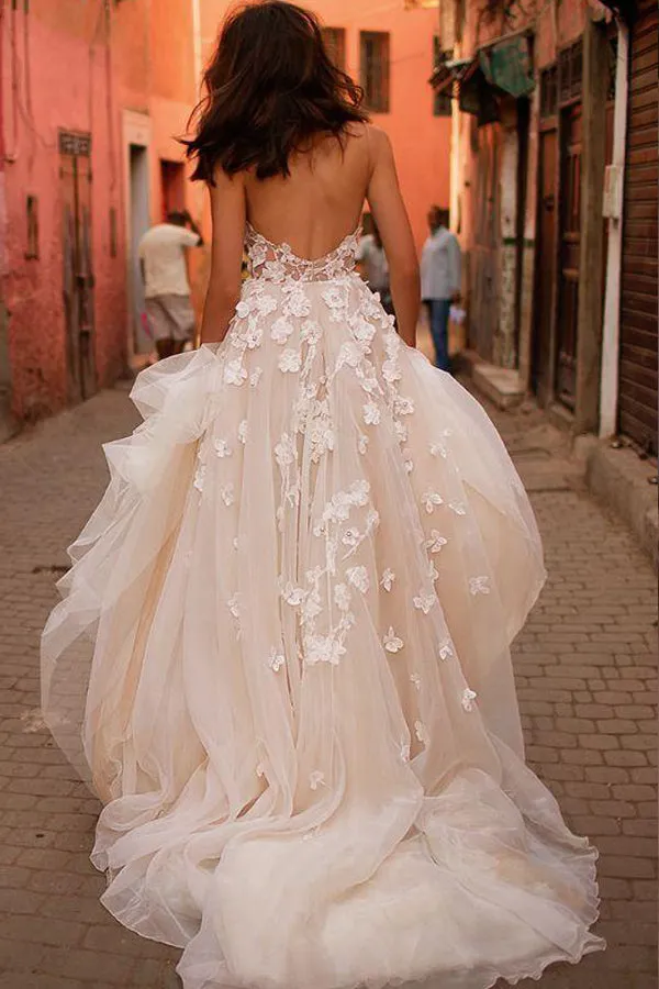 A Line Lace Appliques Wedding Dress With Court Train