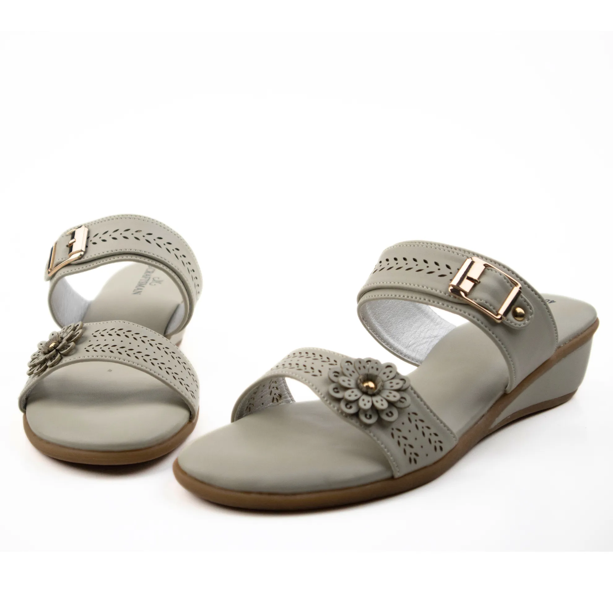 CRAFTSMAN WOMENS LOW WEDGE SLIP ON SANDALS