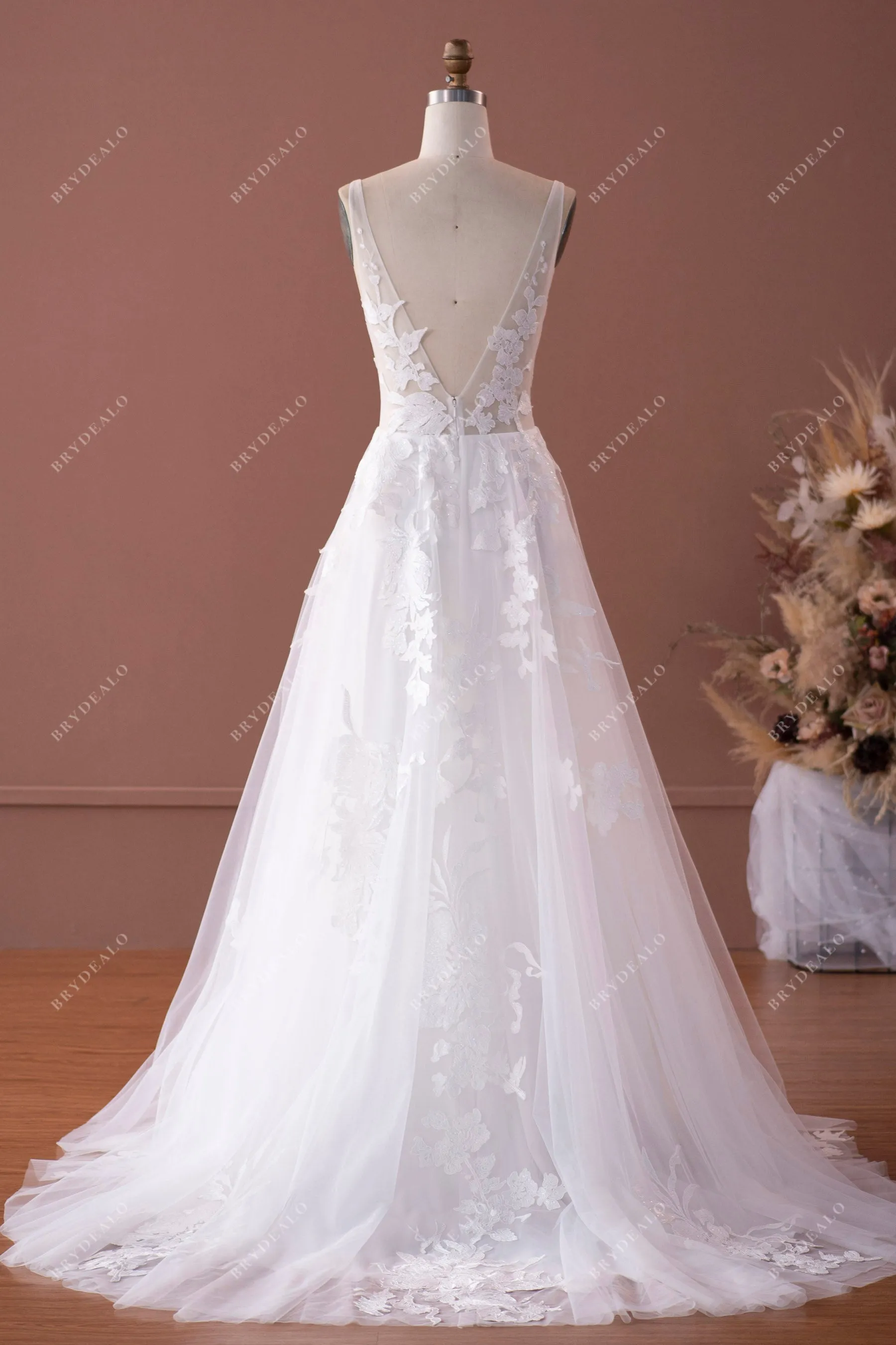 Deep V-neck Designer Lace Tulle Court Train Outdoor Wedding Dress