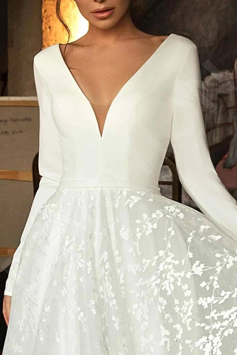 Elegant Lace Bridal A-line V-Neck Long Sleeves Wedding Dresses