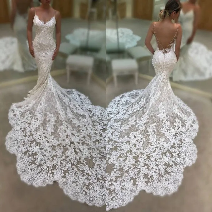 Gorgeous Spaghetti-Straps V-Neck Mermaid Wedding Dresses | Lace Bridal Gowns On Sale