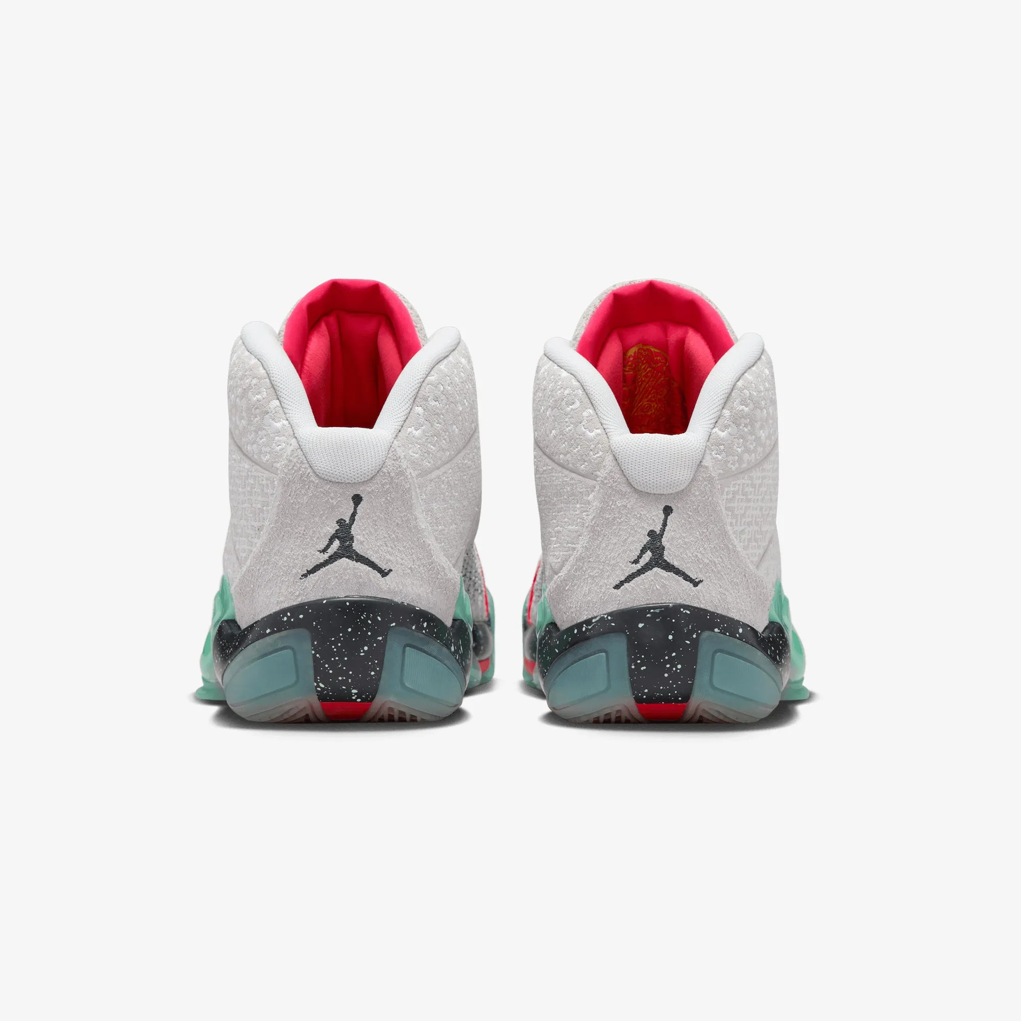 Jordan | AIR JORDAN XXXVIII RUI PF  { PHOTON DUST/OFF NOIR-MINT FOAM-SIREN RED