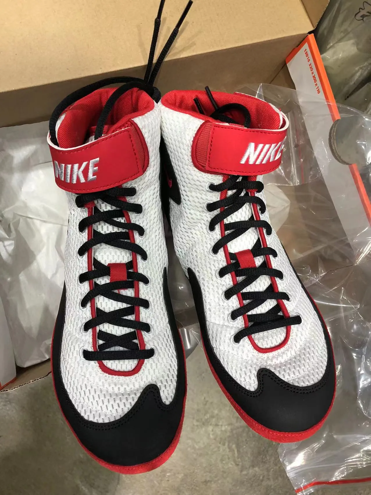 NIKE INFLICT3 WRESTLING PROFESSIONAL BOXING SHOES BOXING BOOTS US 8.5-10.5 White Red