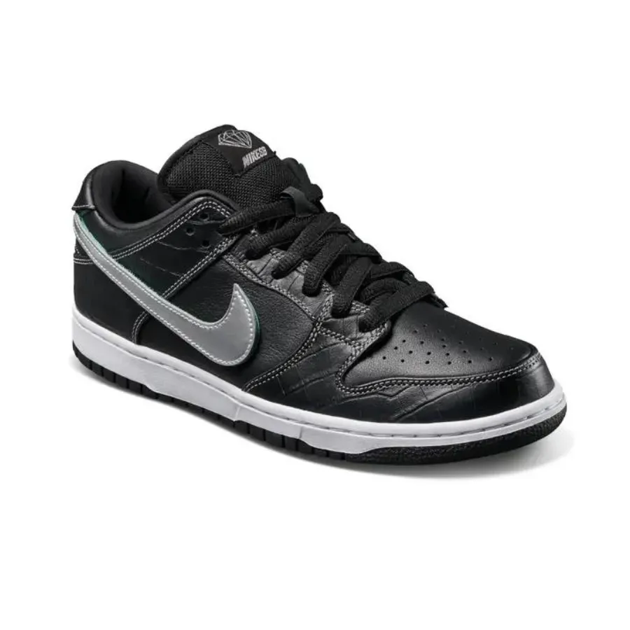 Nike SB Dunk Low Diamond Supply Co. Black Diamond Black Chrome Tropical Twist